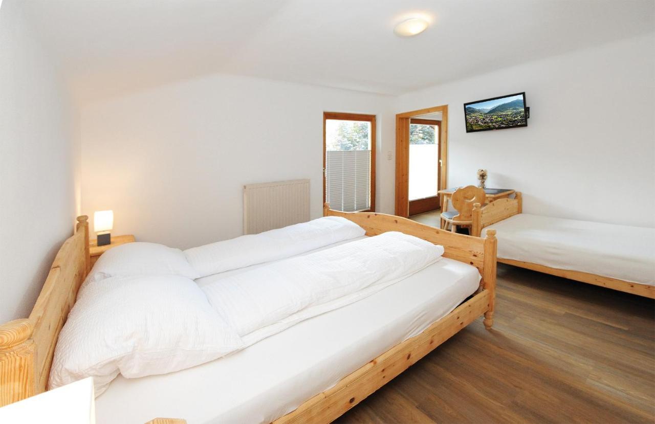 Chalet Gloria - Doppel- Und Mehrbettzimmer Bruck an der Grossglocknerstrasse Exterior photo